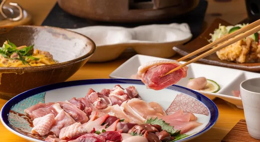 日本の秘境で味わう絶品地鶏 ジローのおうち - Image 1