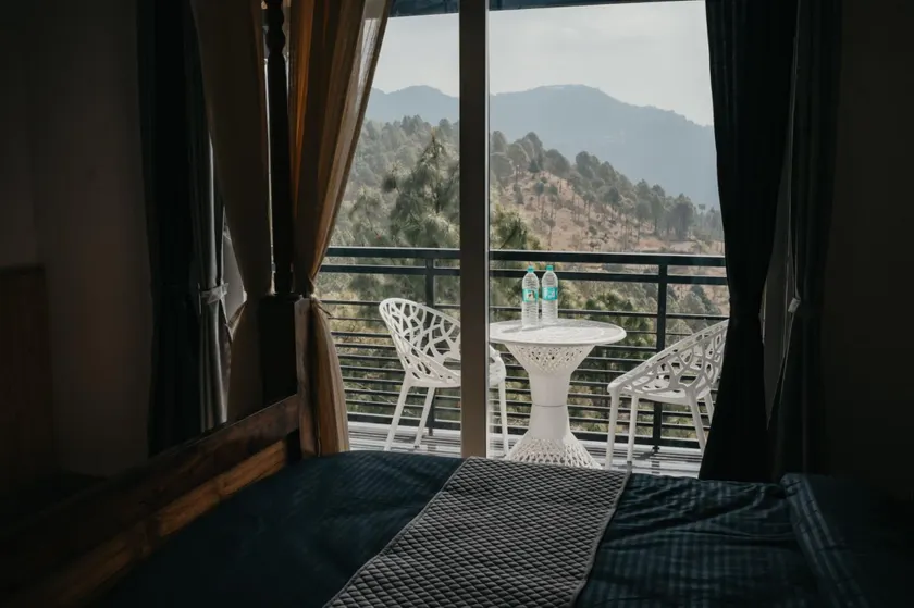 Goroomgo Blue Pine Pool Nainital - Premium Valley View - Image 1