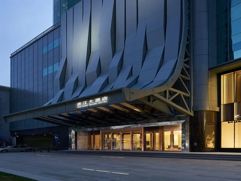 Zhejiang Grand Hotel - Image 1