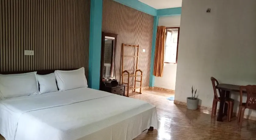 Surf Kin Garden Inn - Image 1