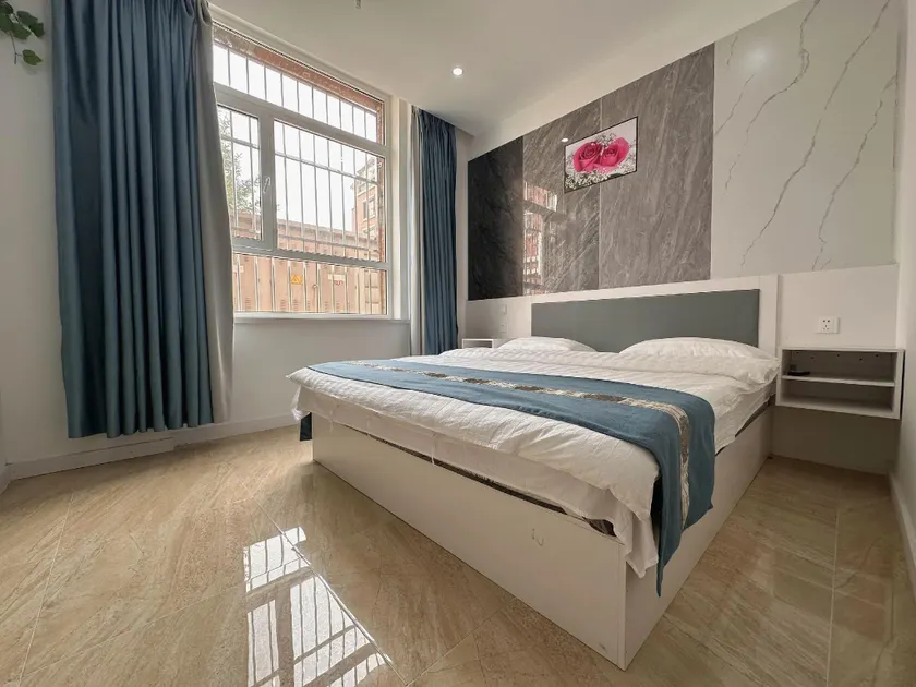 Shenyang Jinshi Business Hotel - Image 1