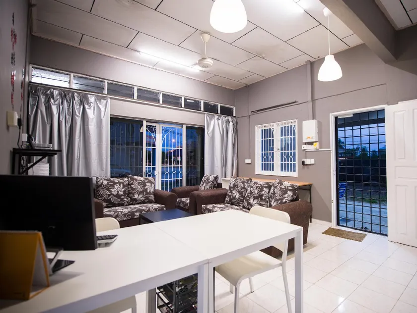 Kemaman Lodge & Cafe - Image 1