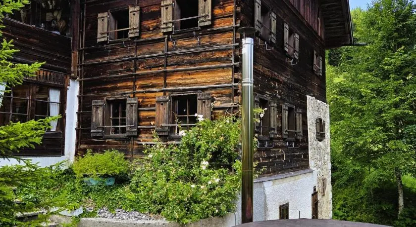 400 year old wooden house - Image 1