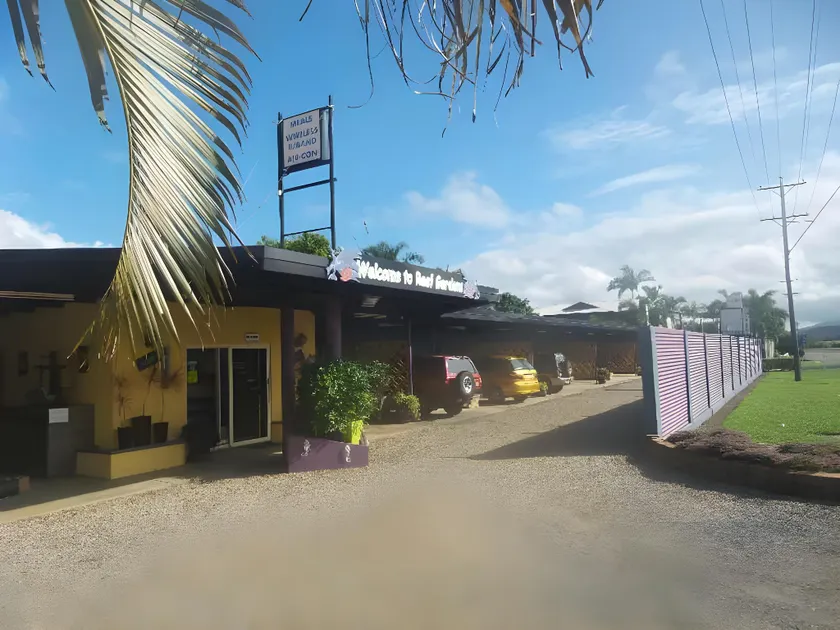 Reef Gardens Motel - Image 1