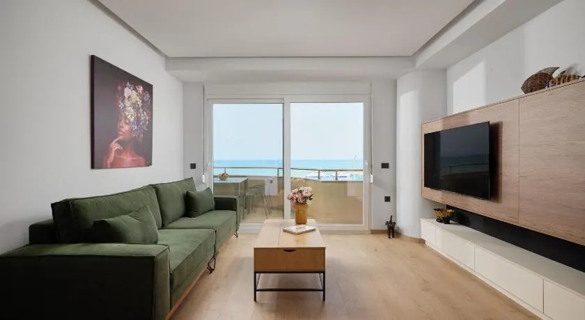 Niki Seaview Haven - Image 1