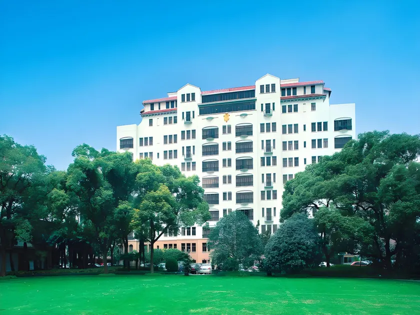 JingAn Hotel - Image 1