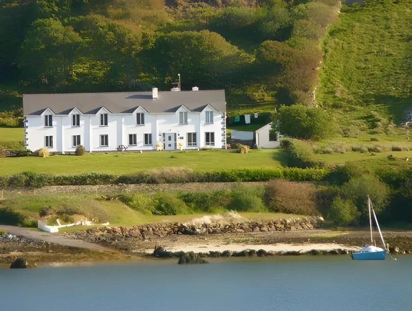 Waterfront Rest B&B - Image 1