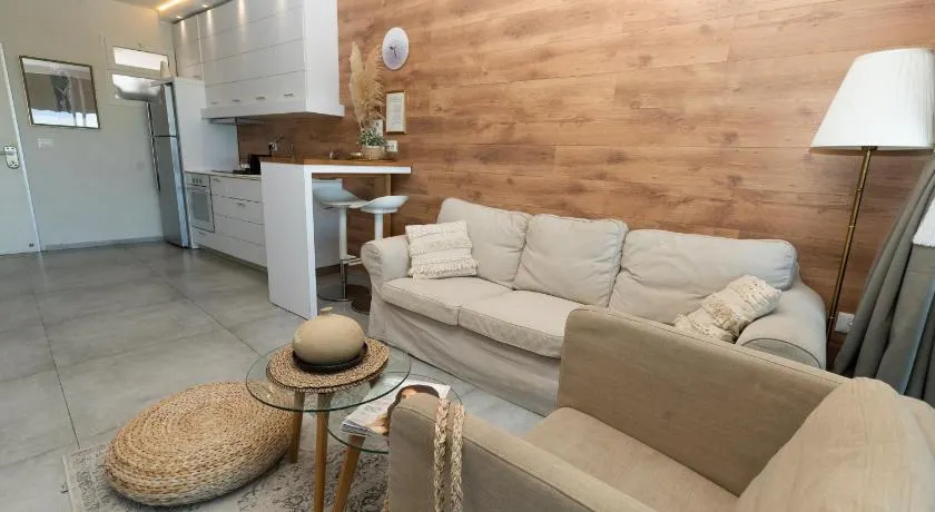 Neot Golf, Ziv's Place - Image 1