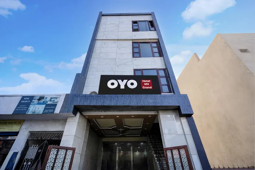 Hotel O MV Grand Guest House - Image 1