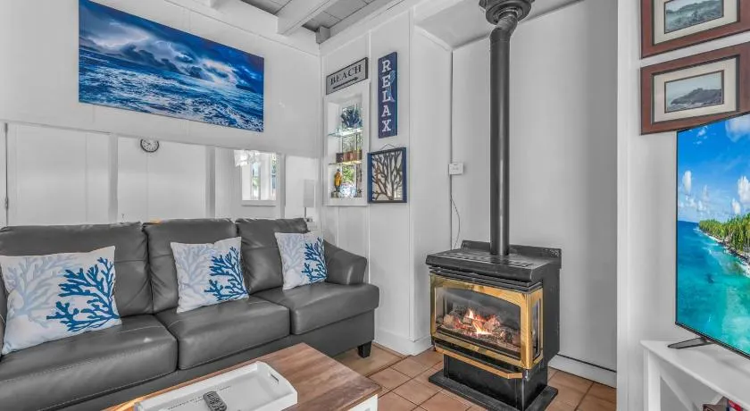 Coral Cottage - Image 1