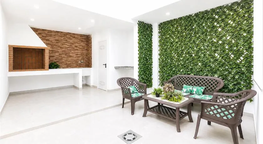 5 Bedroom Gorgeous Home In Vila-Real - Image 1