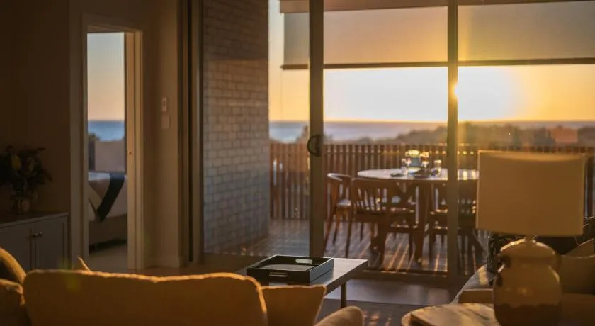 Sea Dunes Luxury Apartments - Image 1