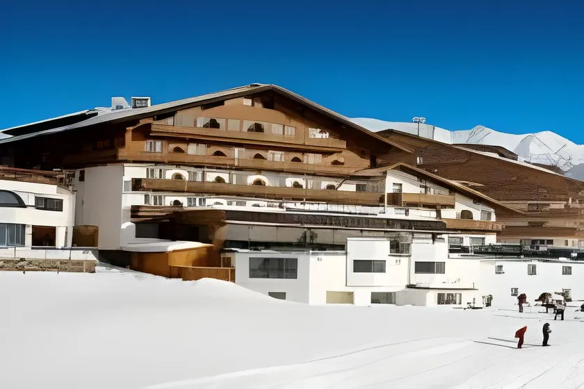 Hotel Alpenfriede - Image 1