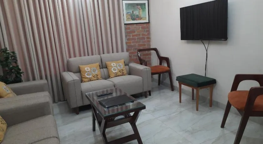 Elegant 3BR Apartment in Banani East Facing Balcony Great Location - Image 1