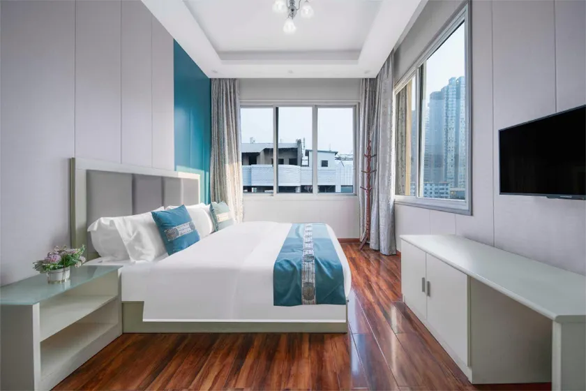 Holiday Inn Express (Baixi Cuibai Commercial City Branch) - Image 1