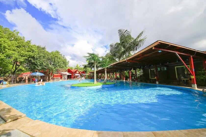 Tianchidu Hot Spring Resort - Image 1