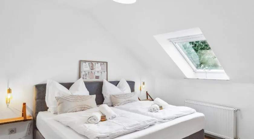 City Chalet-klimatisiert-Boxspringbett-renoviert-Küche-sehr ruhig - Image 1