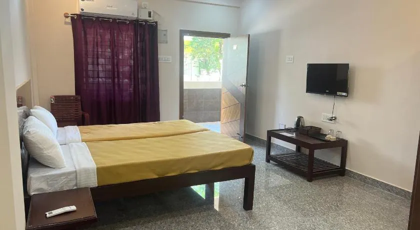 RT Service Apartments - Image 1