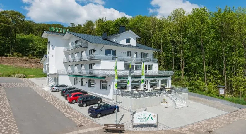 Landhotel Kristall - Image 1
