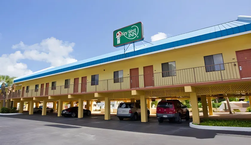 Key West Inn Key Largo - Image 1