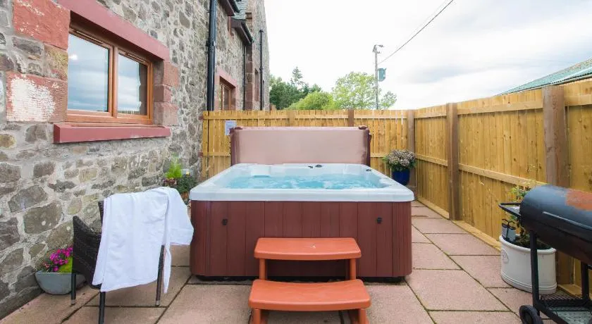 The Old Byre with Hot Tub - Image 1