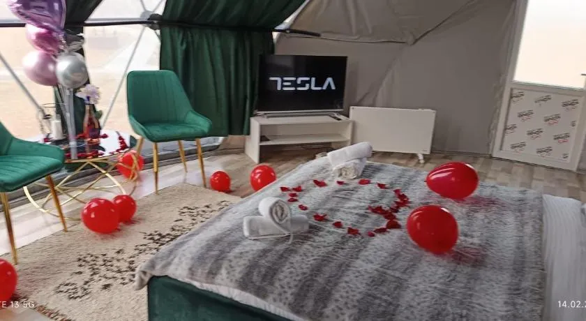 Sun Garden Glamping Domes - Image 1