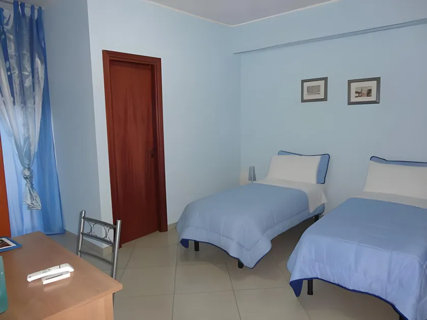 B&B Emmanuel - Image 1