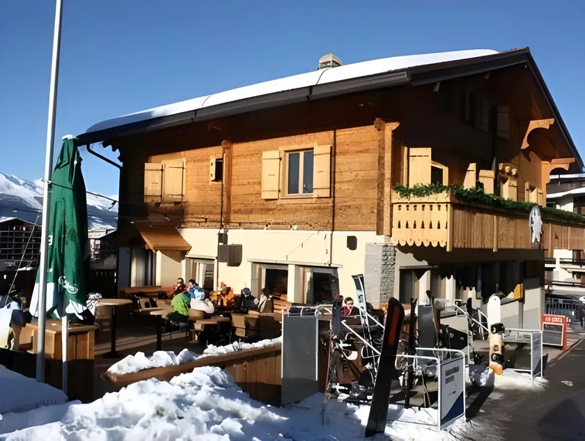 Hotel Edelweiss - Image 1