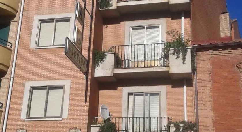 Hostal Avenida - Image 1
