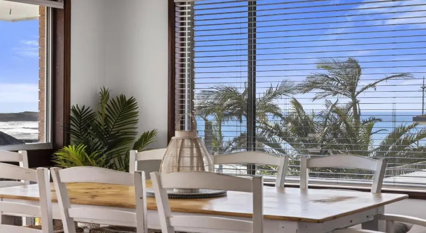 Sea Change -Cheerful, Family Friendly, Sea Views - Image 1