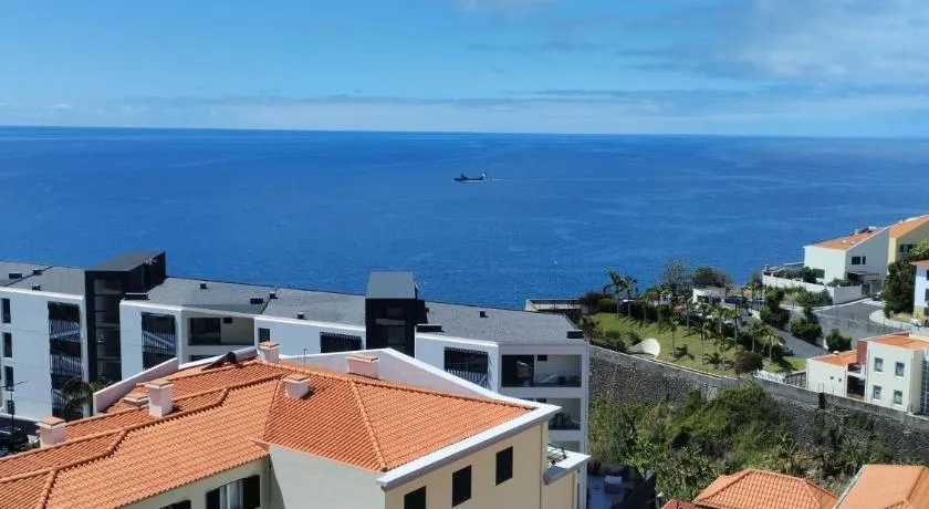 Madeira Balcony Sea Mountain Best View Câmara Lobos - Image 1