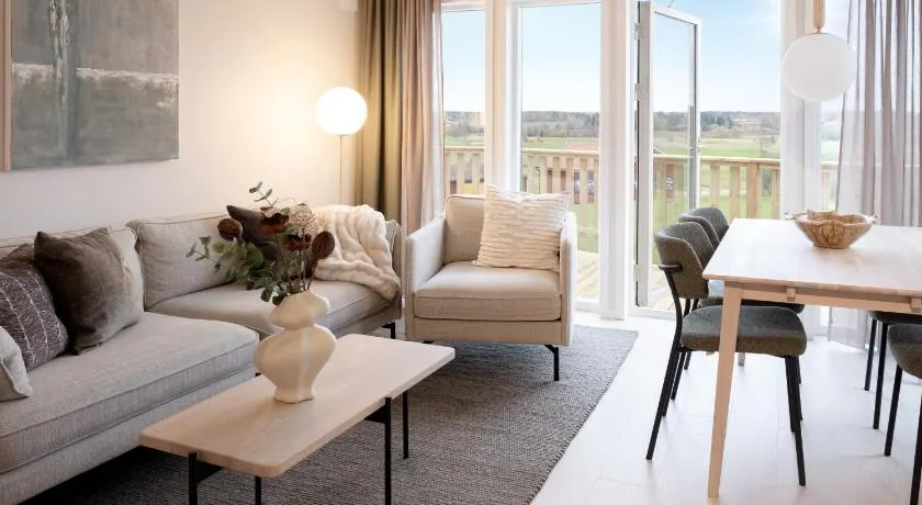 Skerike Golfhus - Image 1
