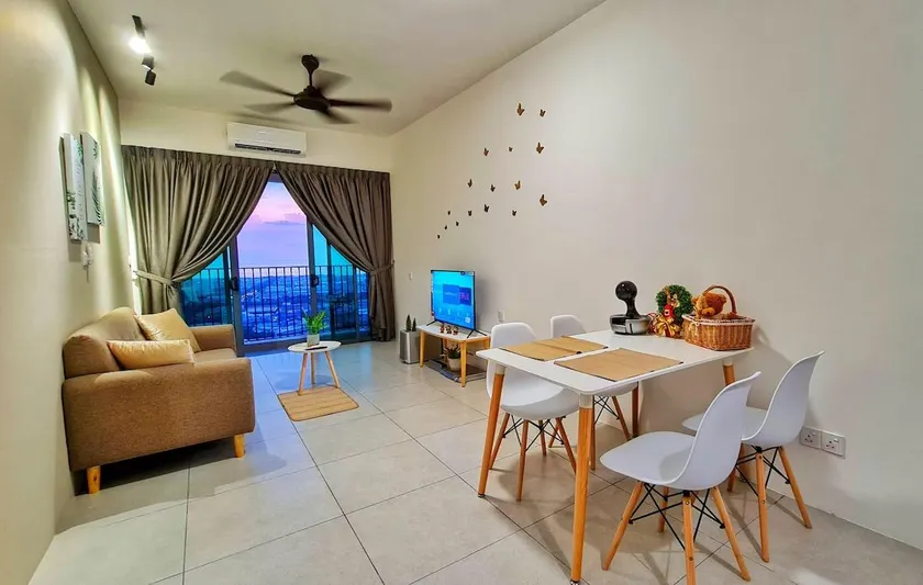 Sunset  Suite 38B@Meritus Prai - Image 1