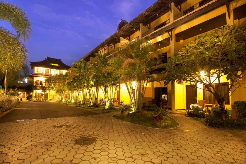Puri Senggigi Hotel - Image 1