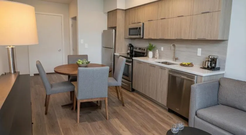 Premier Downtown Koreatown Apartment - Image 1