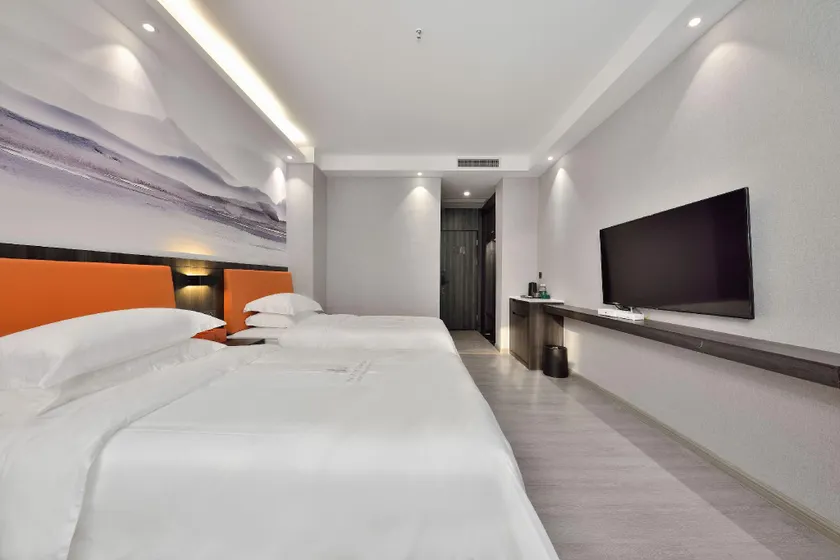 New Beijing Hotel (Guangzhou Sun Yat Sen Memorial Hospital Yide Road Subway Station) - Image 1