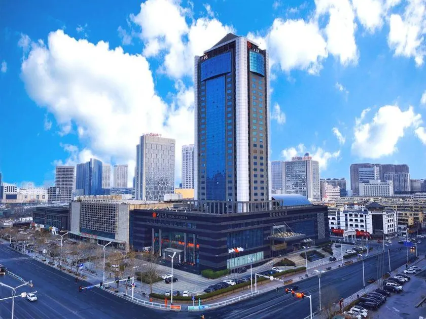 International Financial Hotel - Image 1
