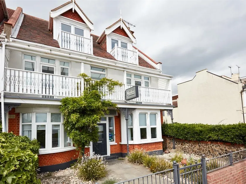 Beaches Guest House - Image 1