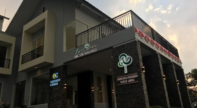 Arainn Bed & Breakfast Tretes Prigen by ecommerceloka - Image 1