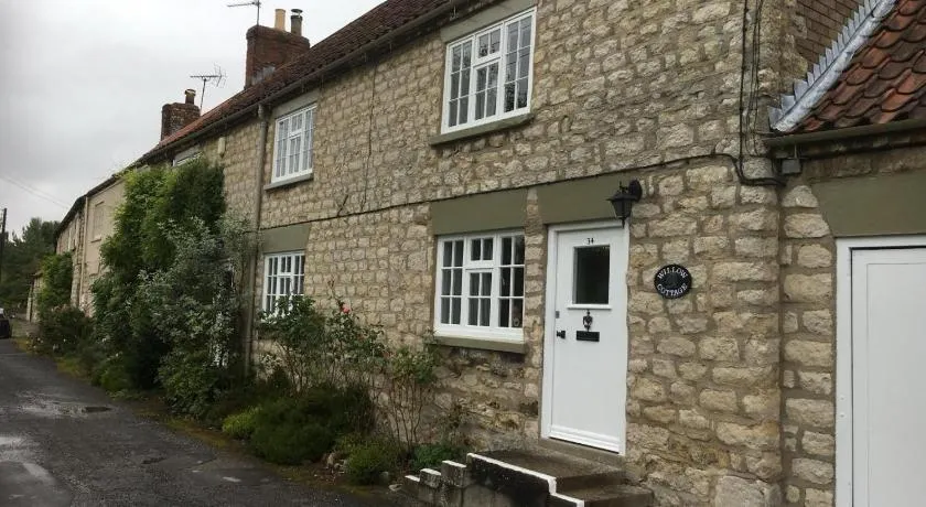 Willow Cottage - Image 1