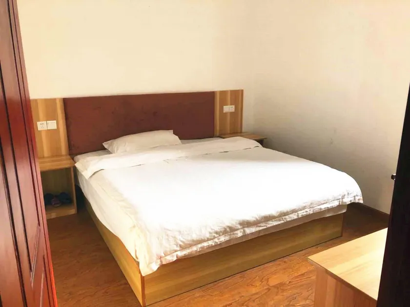 Kainan Hotel - Image 1