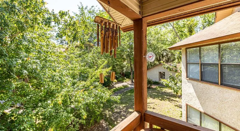 Harbour Oaks 604 - Image 1