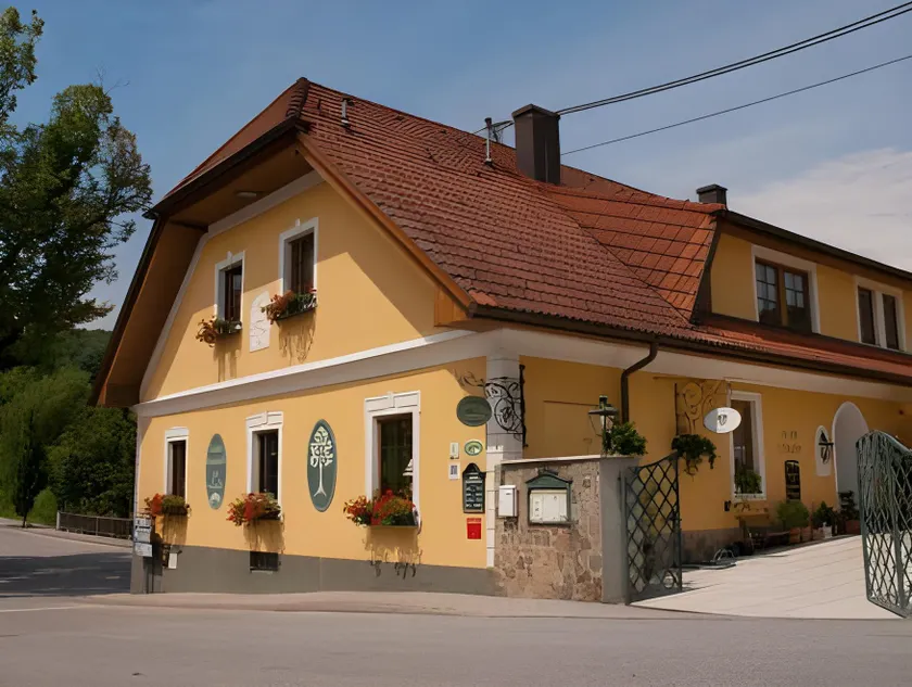 Landgasthof zur Linde Laaben - Image 1