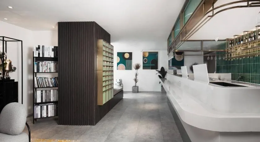 Laizhu Xingchen Hotel (Chengdu Chunxi Road) - Image 1