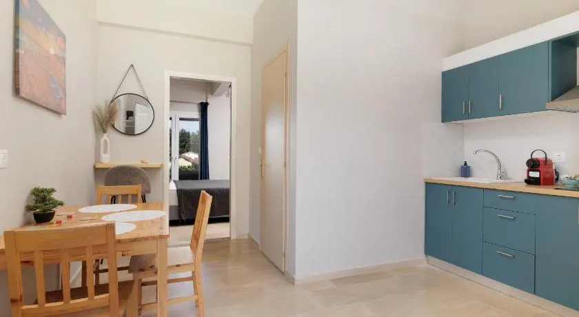 The Lake Apartments - Image 1