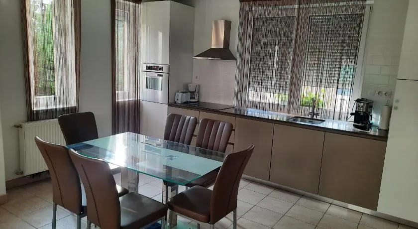 Balatinus Apartmanház - Image 1