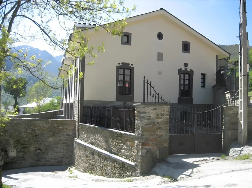 Apartamentos Rurales Casa Baltasar - Image 1
