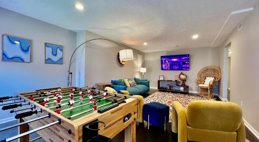 190 Overbrook Drive Swanky Swangos Dream Home by Jess - Image 1