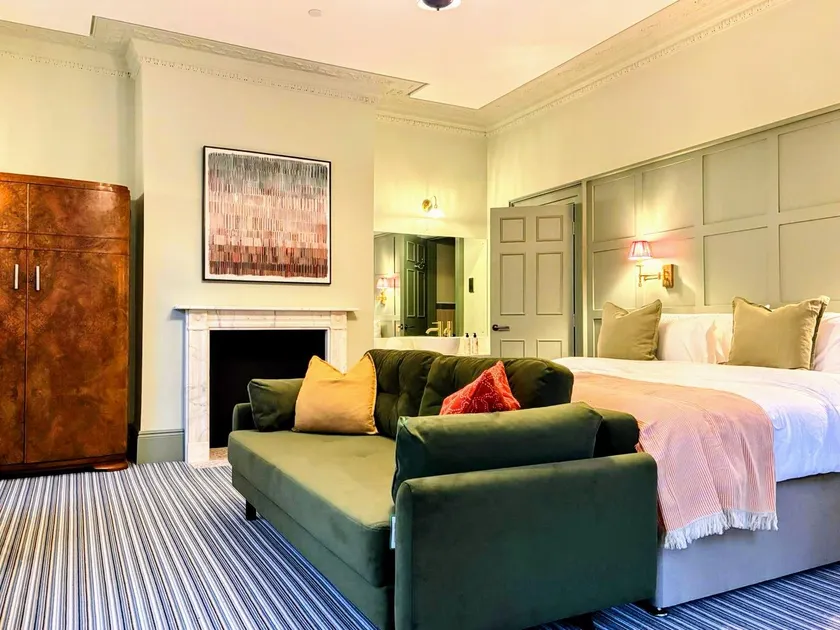 nap Hotel King Square - Image 1