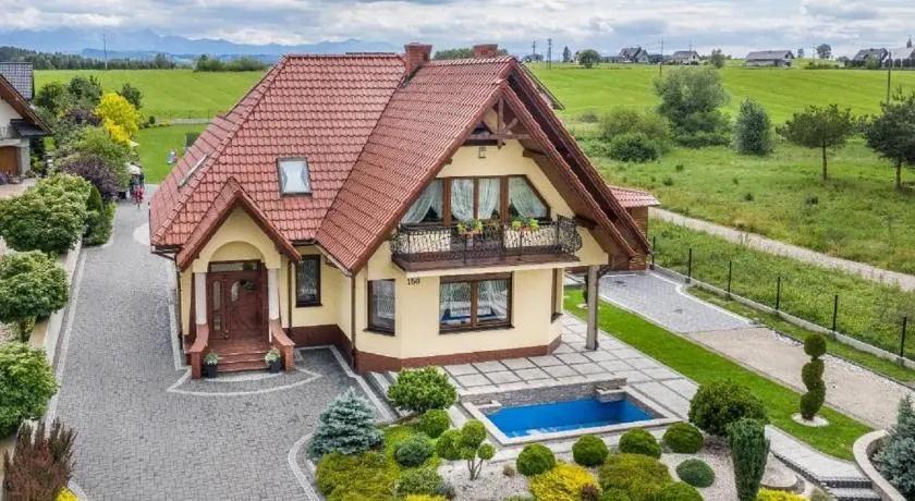 Willa Biały Jeleń Jacuzzi & Sauna - Image 1